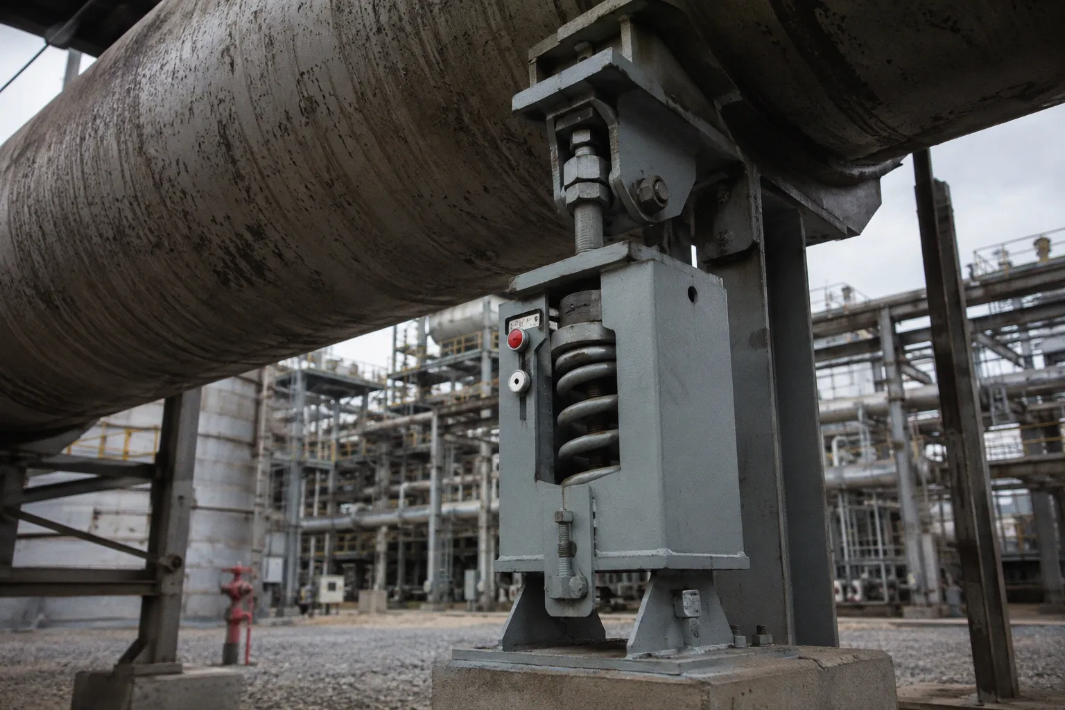 Spring Hangers for Radiant Coils: Managing Thermal Growth