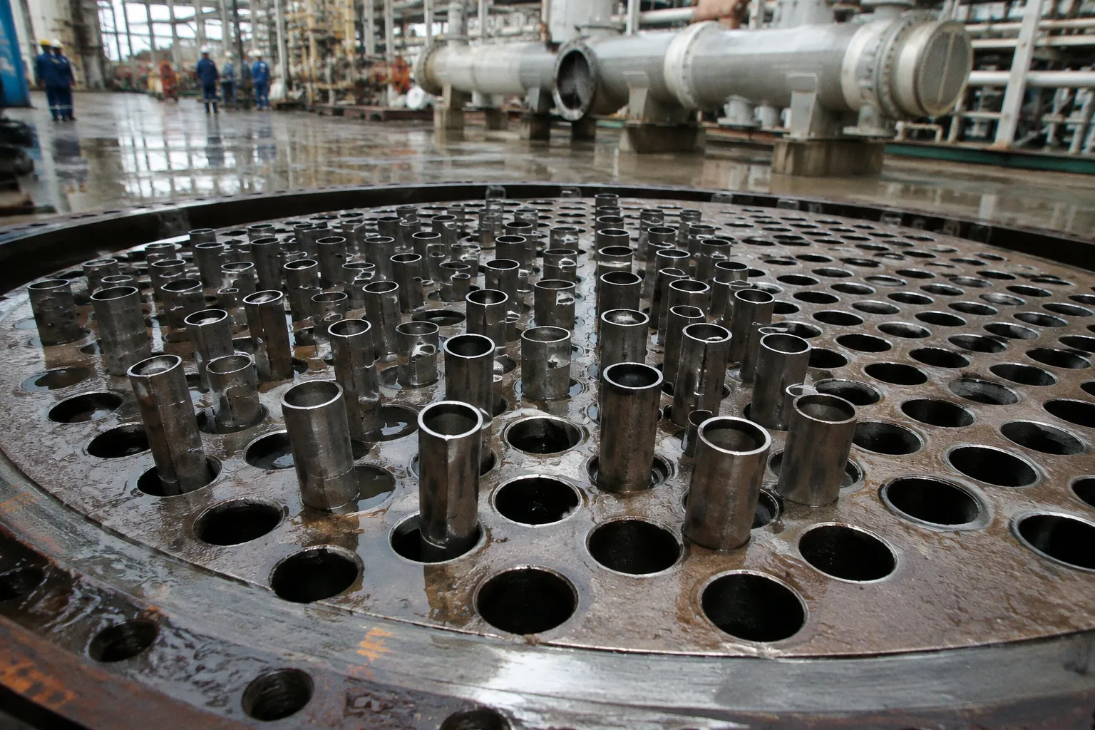 Tube-to-Tubesheet Joints: When to Weld vs Expand Tubes